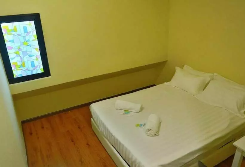 Hotelli Treasure Inn