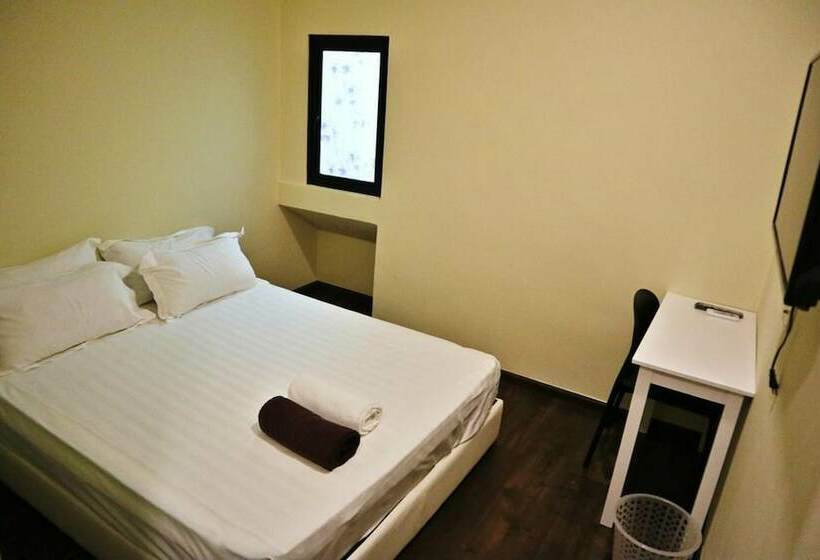 Отель Treasure Inn