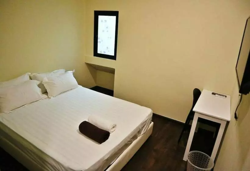 Hotelli Treasure Inn
