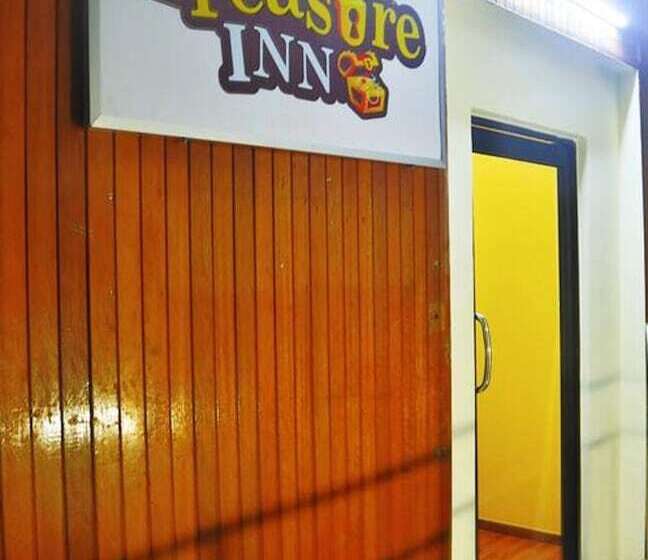 Отель Treasure Inn