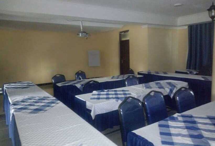 Le Grand Hotel Oyugis