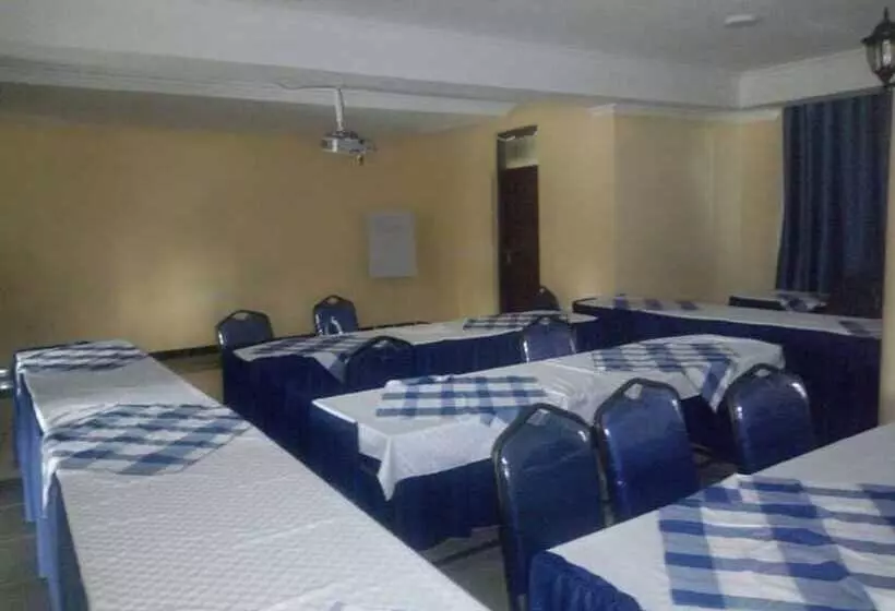 Le Grand Hotel Oyugis