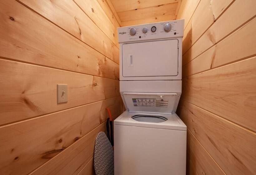 Luxury Good Vibes Cabin With Tub By Redawning