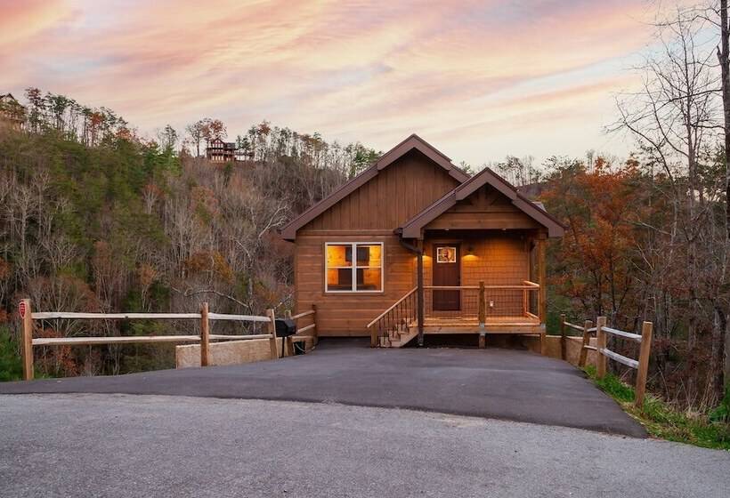 Luxury Good Vibes Cabin With Tub By Redawning
