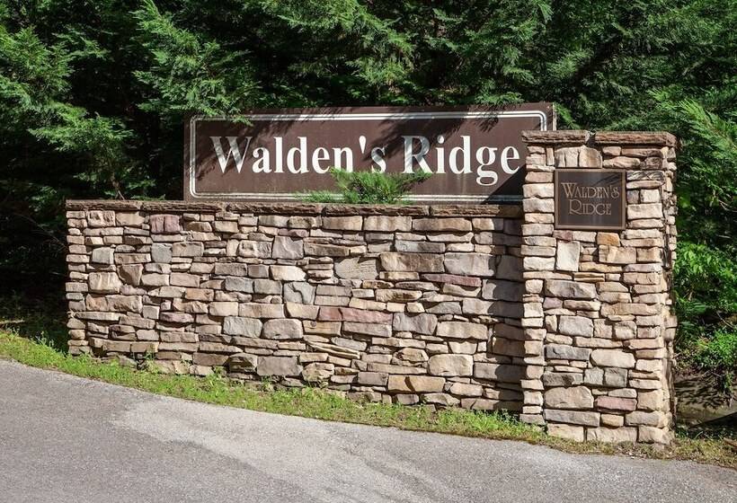 Luxury Good Vibes Cabin With Tub By Redawning