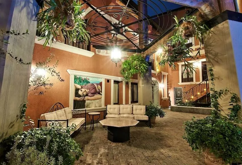 Nino Hotel Boutique