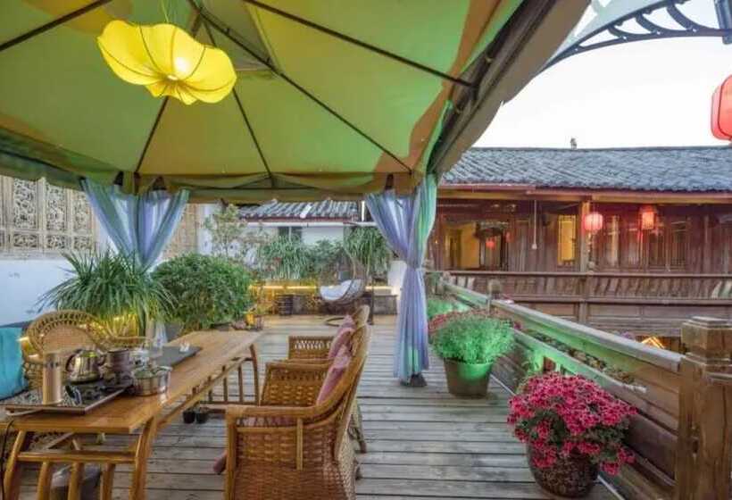 Pensione Flower Without Boundary