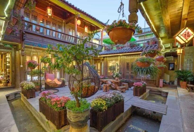 Pensione Flower Without Boundary