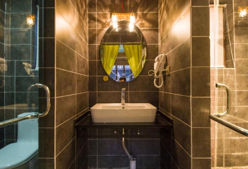 Pensione Flower Without Boundary