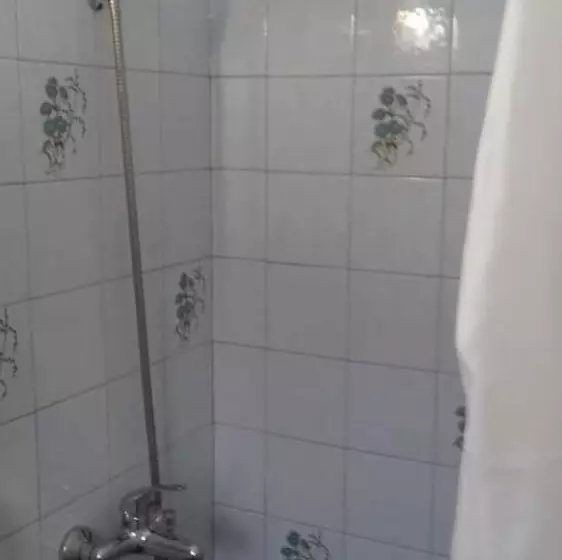 ペンション Full House Kavos