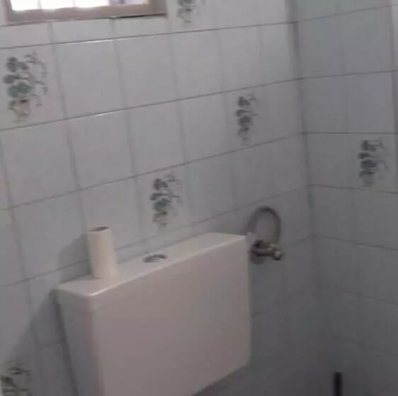 ペンション Full House Kavos