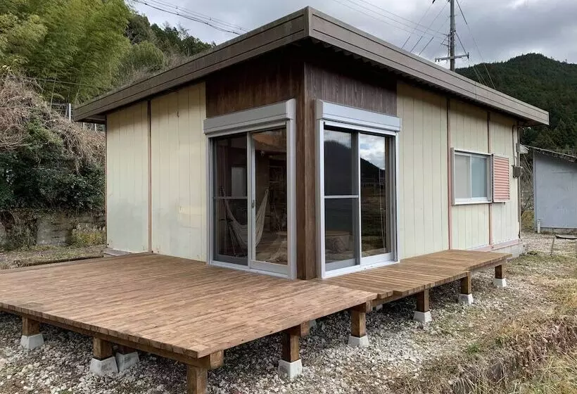 ペンション Kumanoyasai Base