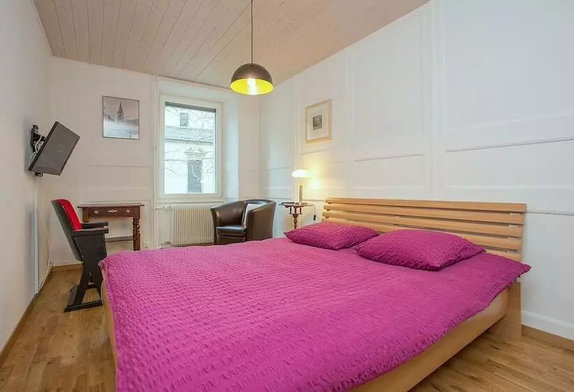 Majatalo Midi Guestrooms