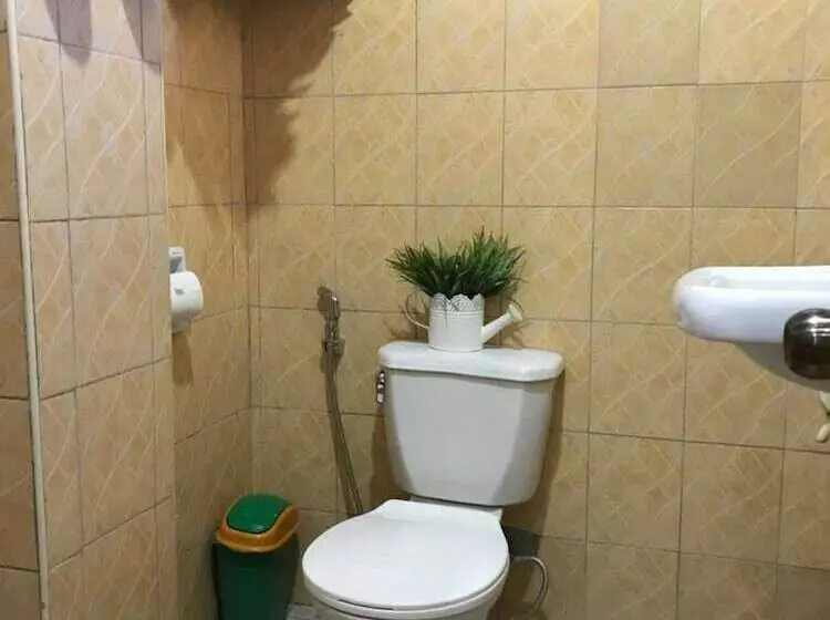 Majatalo Palompon Traveler S Lodge