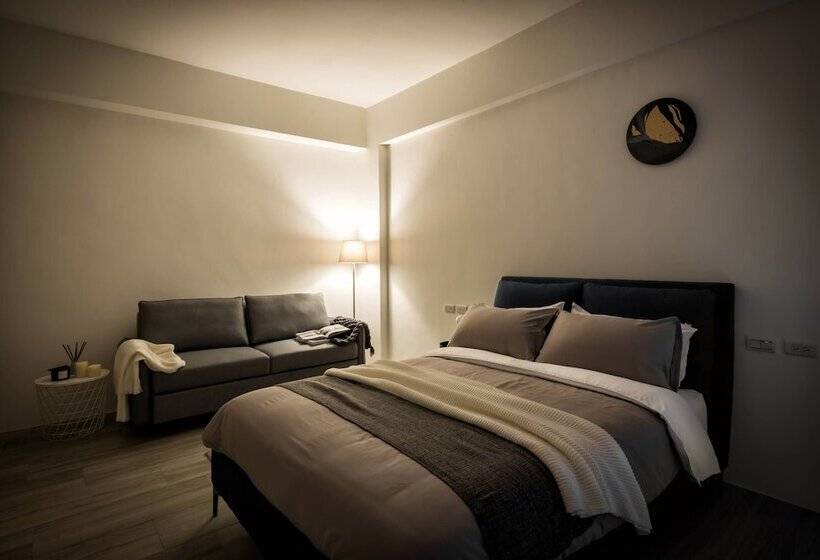 پانسیون Single Eyelid Hostel