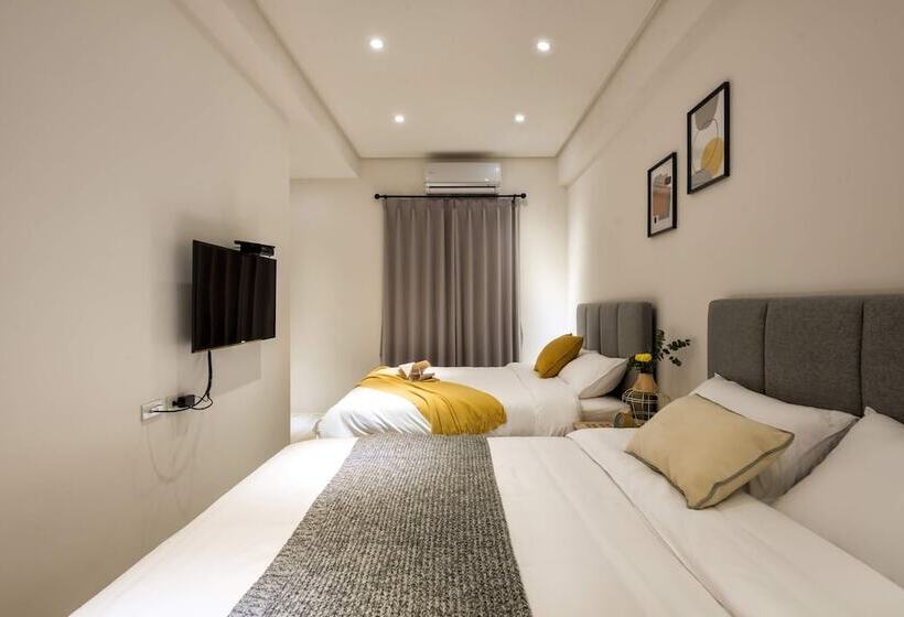 پانسیون Single Eyelid Hostel