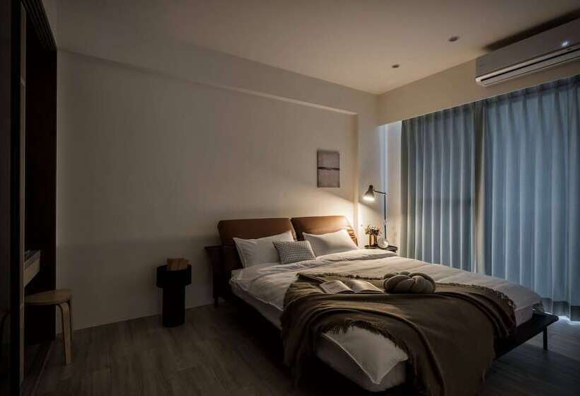 پانسیون Single Eyelid Hostel