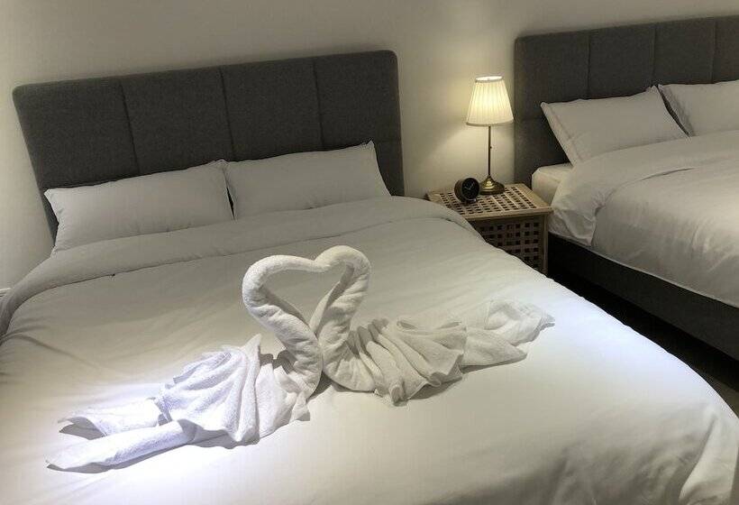 پانسیون Single Eyelid Hostel