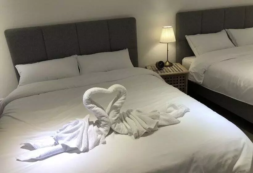 پانسیون Single Eyelid Hostel