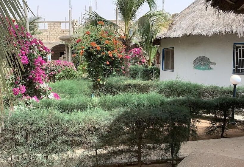 پانسیون Village Petit Eden