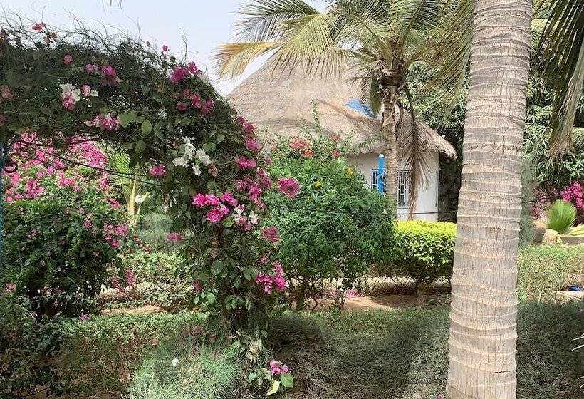 پانسیون Village Petit Eden