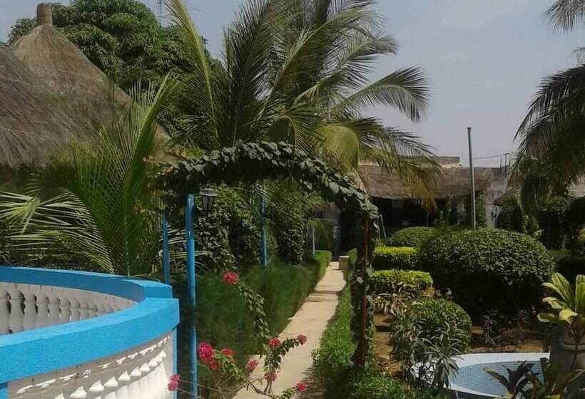 پانسیون Village Petit Eden