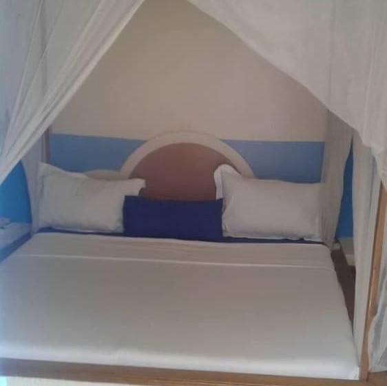 پانسیون Village Petit Eden