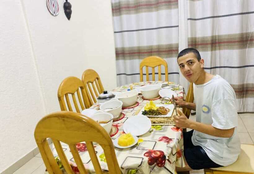 پانسیون Virunga Homestays