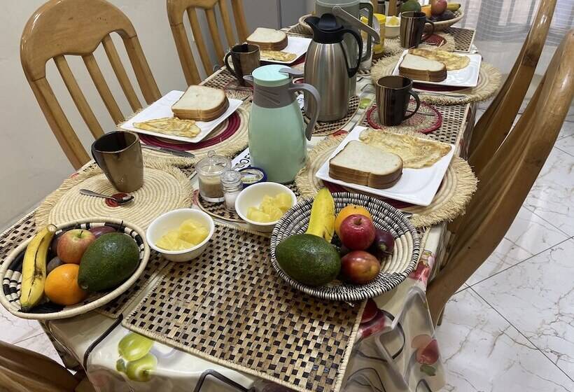 پانسیون Virunga Homestays