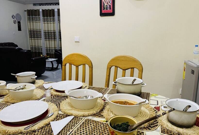 پانسیون Virunga Homestays