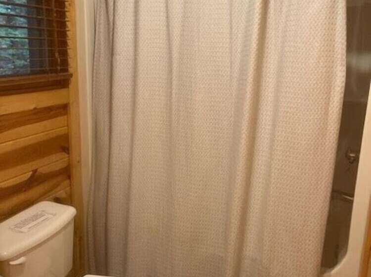 Ridgeview Retreat Seclude Cabin Includes Wifi, Cable, And Charcoal Grill By Redawning