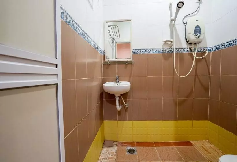 Spot On 89828 Hotel Seri Gemilang