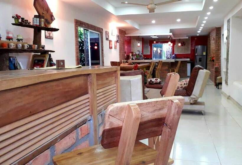 تختخواب و صبحانه El Rancho Finca