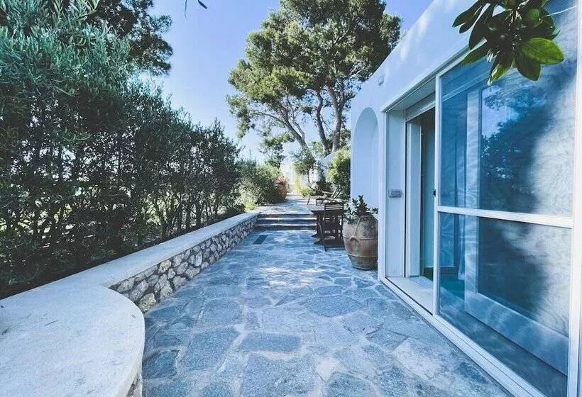 ベッドアンドブレックファースト Il Carrubo Capri