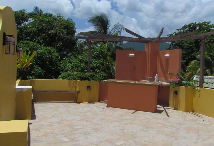 تختخواب و صبحانه Shalom House