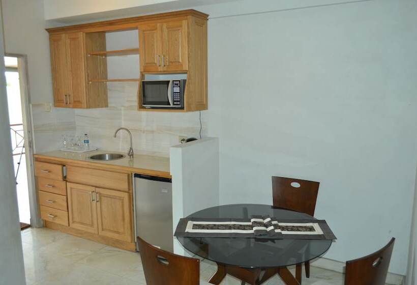 تختخواب و صبحانه Shalom House