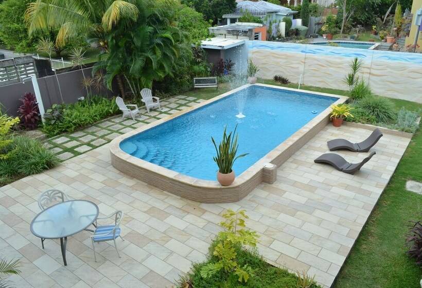 تختخواب و صبحانه Shalom House