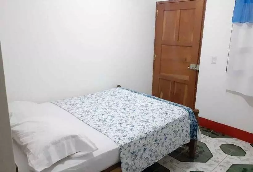 Hostal  Caballo Blanco