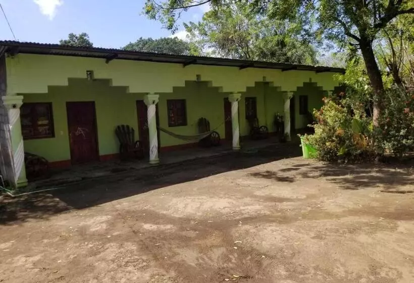 Hostal  Caballo Blanco