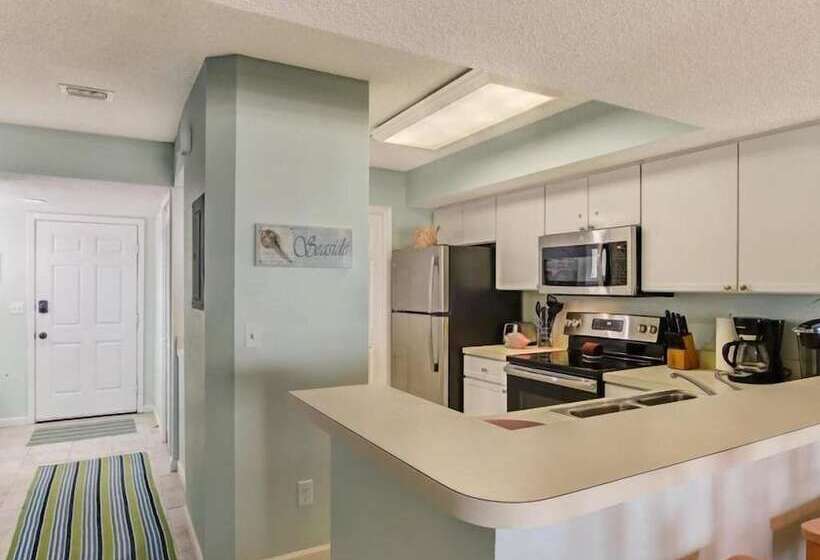 Отель 708 Sailmaker