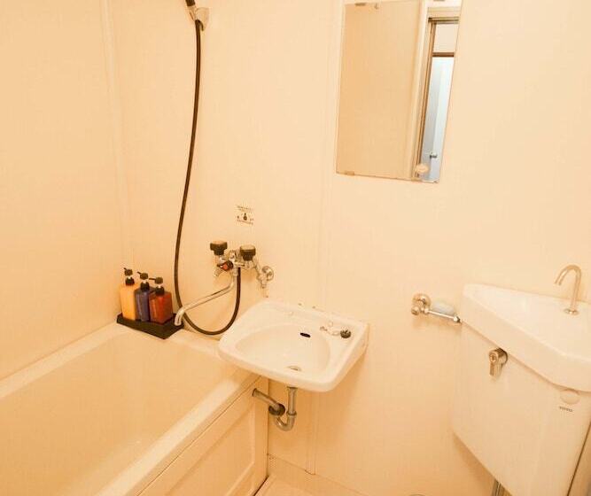 בית מלון כפרי Annupuri Mountain View Lodge