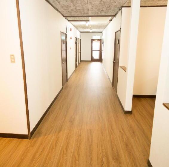 בית מלון כפרי Annupuri Mountain View Lodge