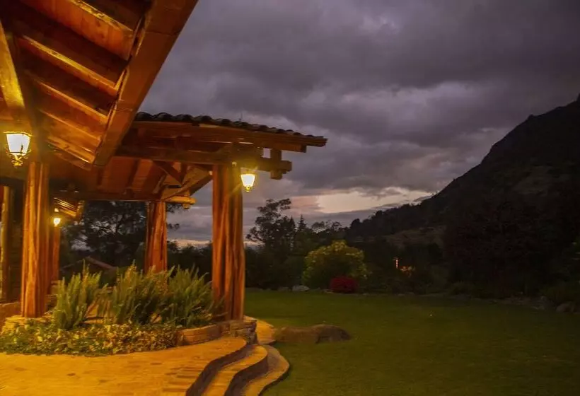 Hotelli Complejo Turístico Intihuatana