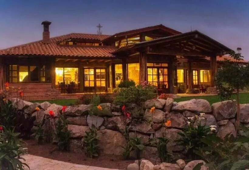 Hotelli Complejo Turístico Intihuatana