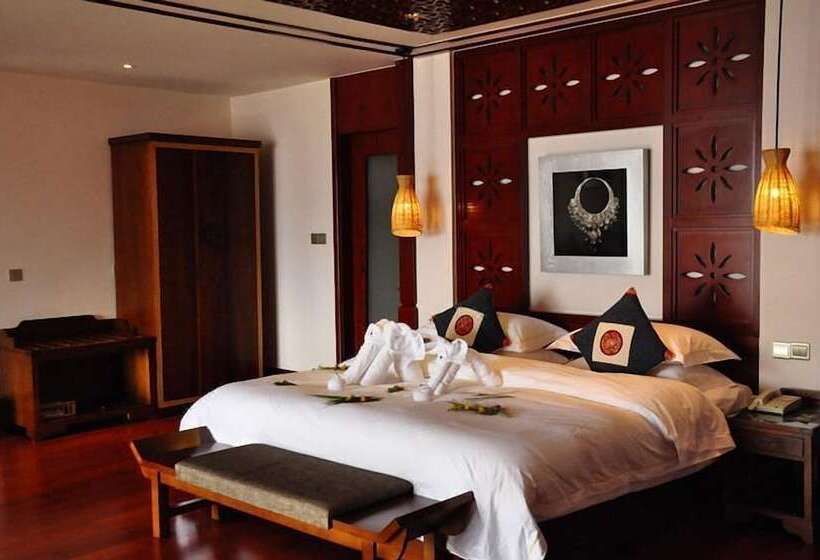 Hotel High Mountain Resort   Deqin