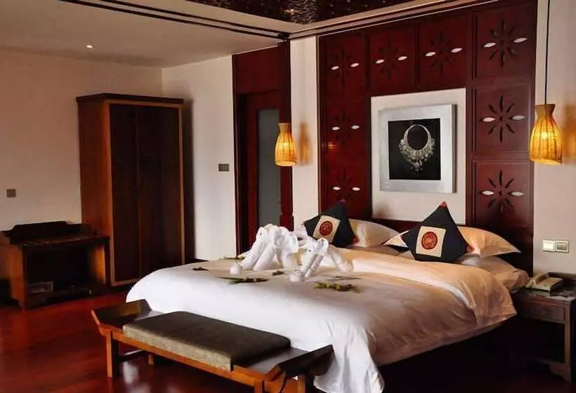 Hotelli High Mountain Resort   Deqin