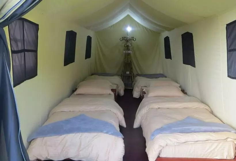هتل Kakani Adventure Camp