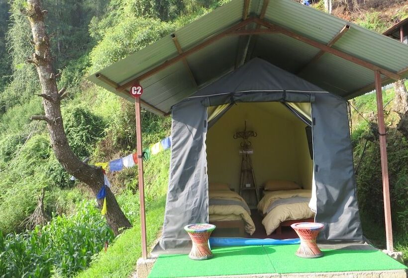 هتل Kakani Adventure Camp