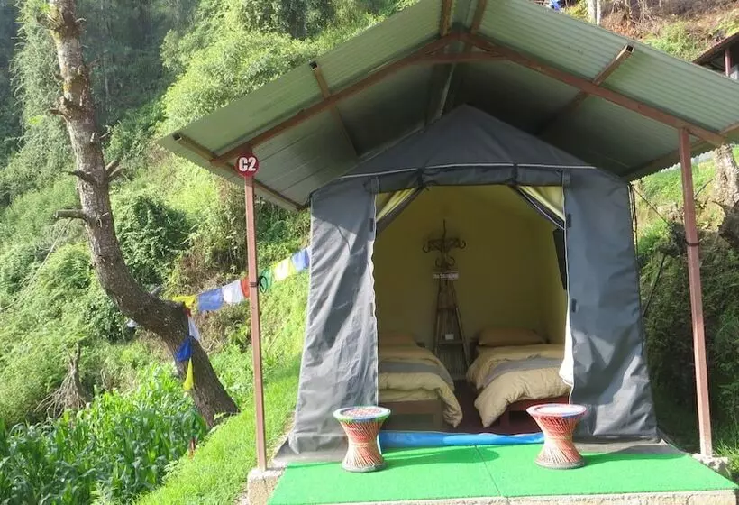 هتل Kakani Adventure Camp