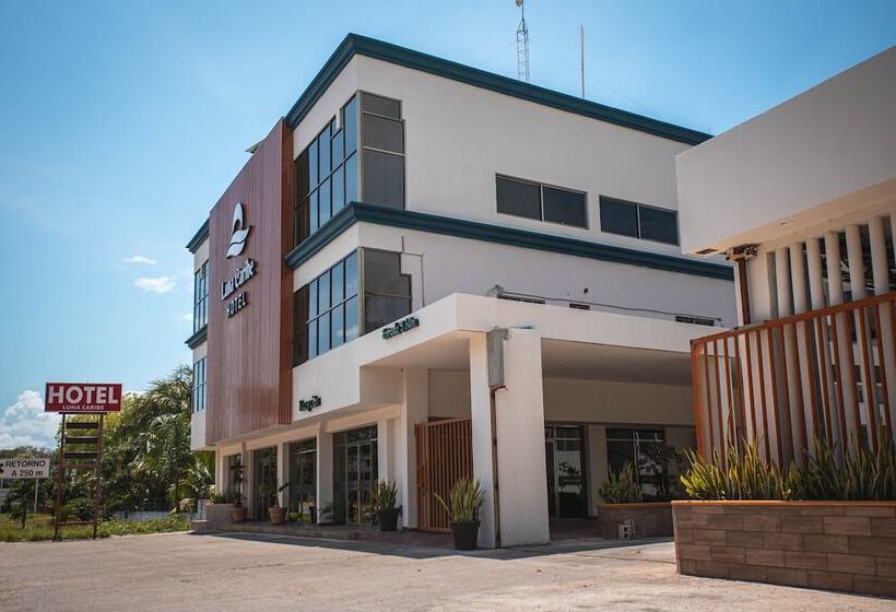 ホテル Luna Caribe